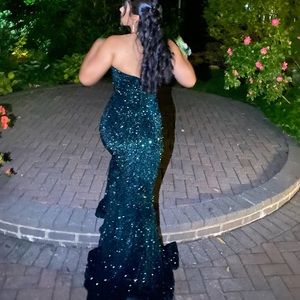 size 4 emerald green dress